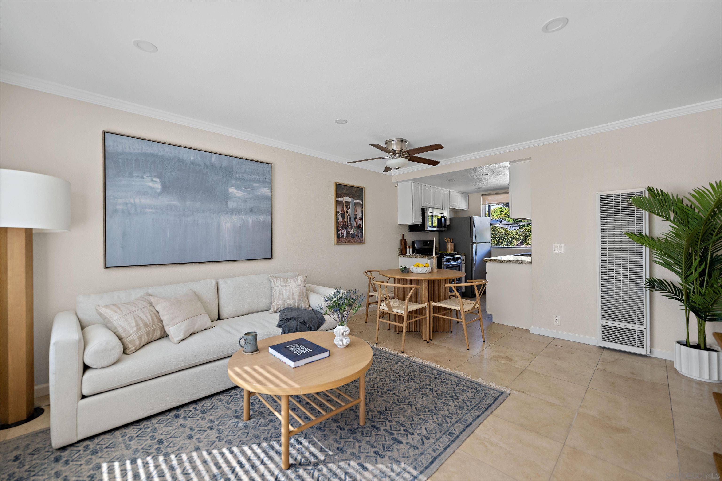 Detail Gallery Image 2 of 17 For 410  S Freeman St  #10,  Oceanside,  CA 92054 - 2 Beds | 1 Baths