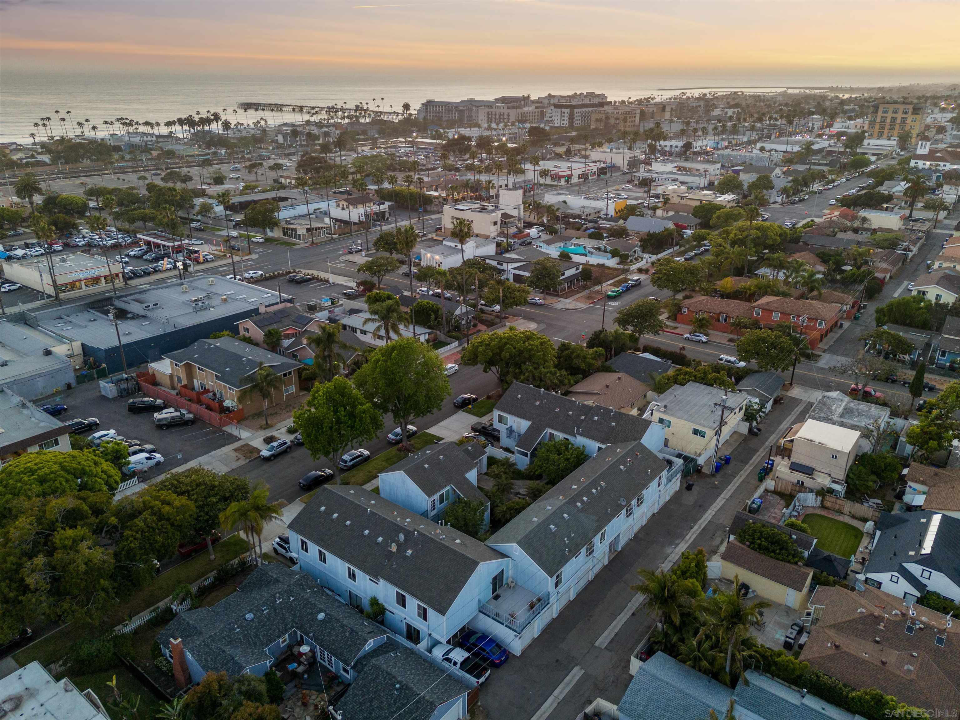 Detail Gallery Image 10 of 17 For 410  S Freeman St  #10,  Oceanside,  CA 92054 - 2 Beds | 1 Baths