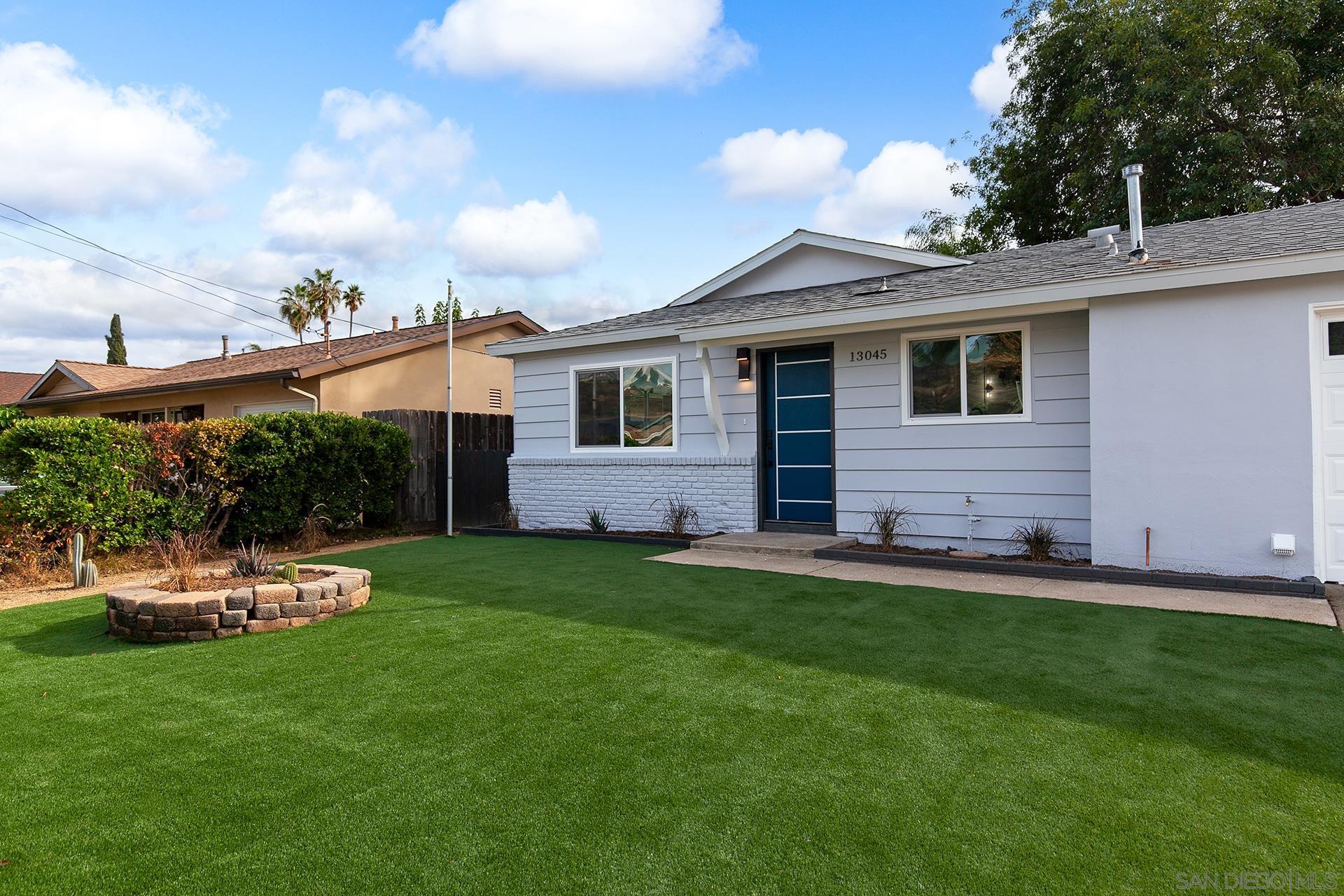 Detail Gallery Image 5 of 54 For 13045  Shenandoah Dr, Lakeside,  CA 92040 - 4 Beds | 2 Baths