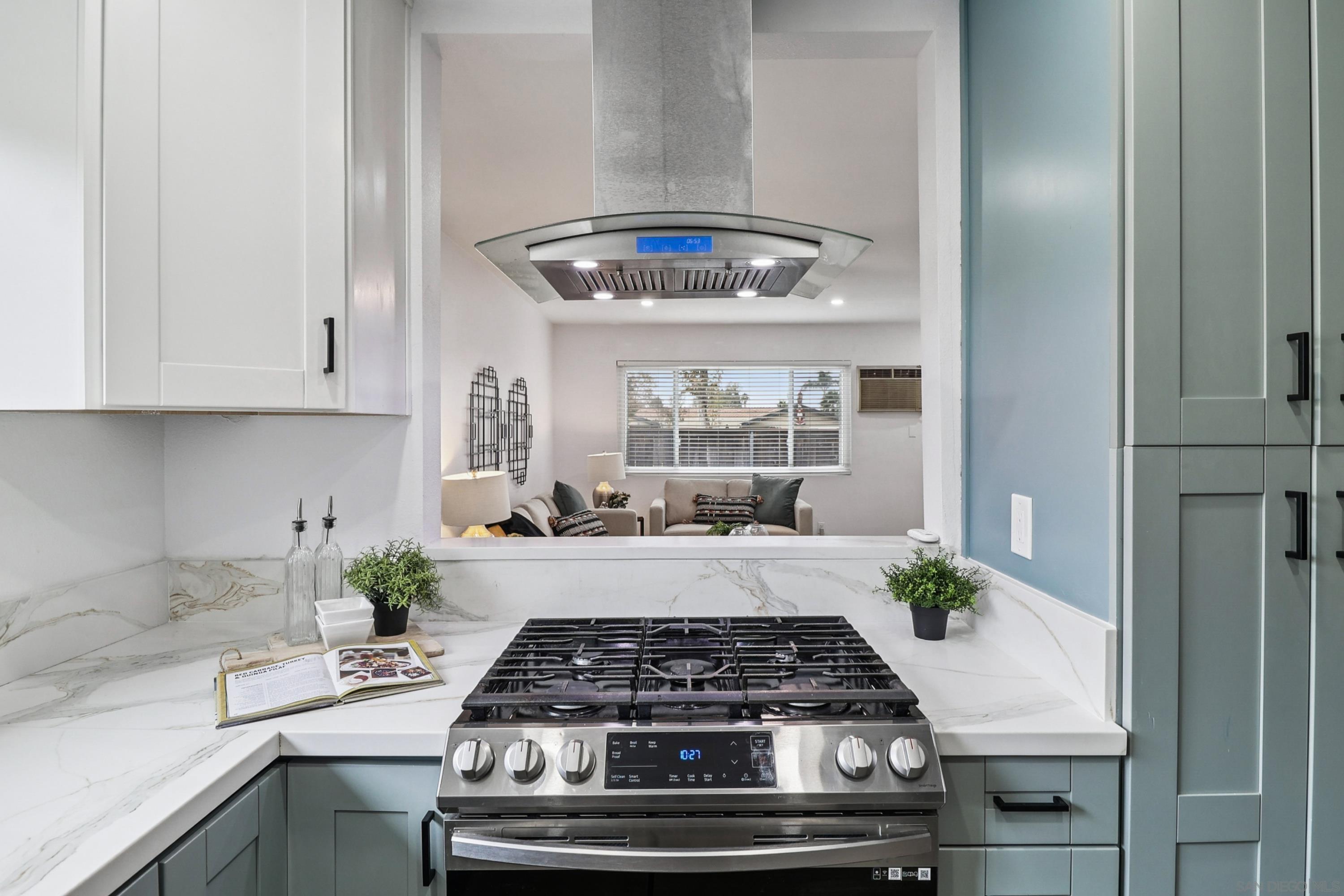 Detail Gallery Image 3 of 64 For 10220  Princess Sarit Way, Santee,  CA 92071 - 2 Beds | 1 Baths