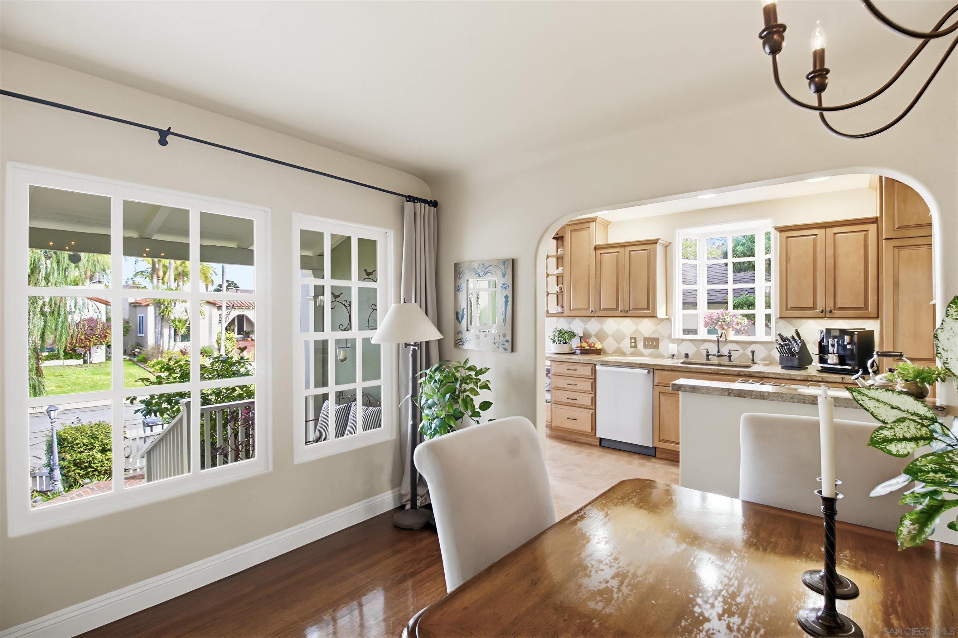 Detail Gallery Image 18 of 73 For 3039  Dumas Street, San Diego,  CA 92106 - 4 Beds | 3 Baths