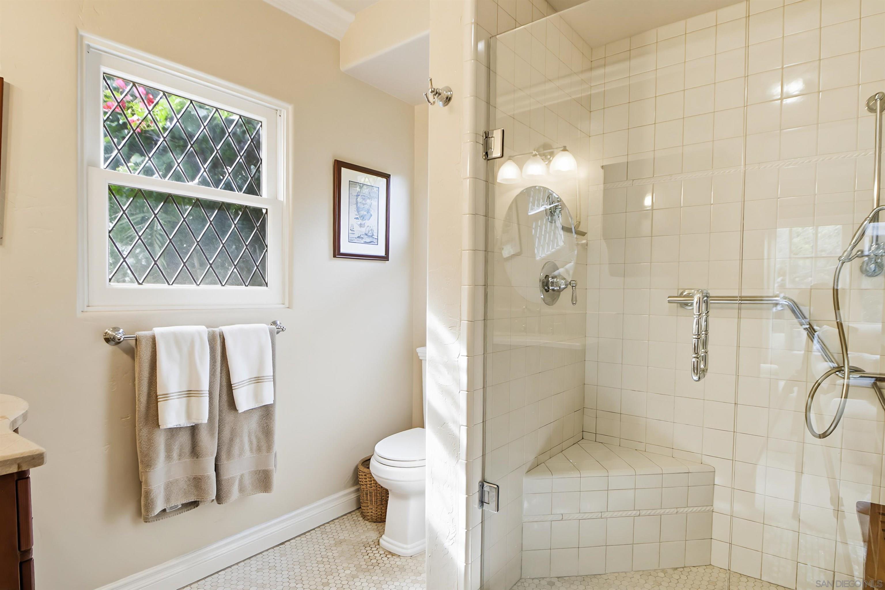 Detail Gallery Image 36 of 73 For 3039  Dumas Street, San Diego,  CA 92106 - 4 Beds | 3 Baths