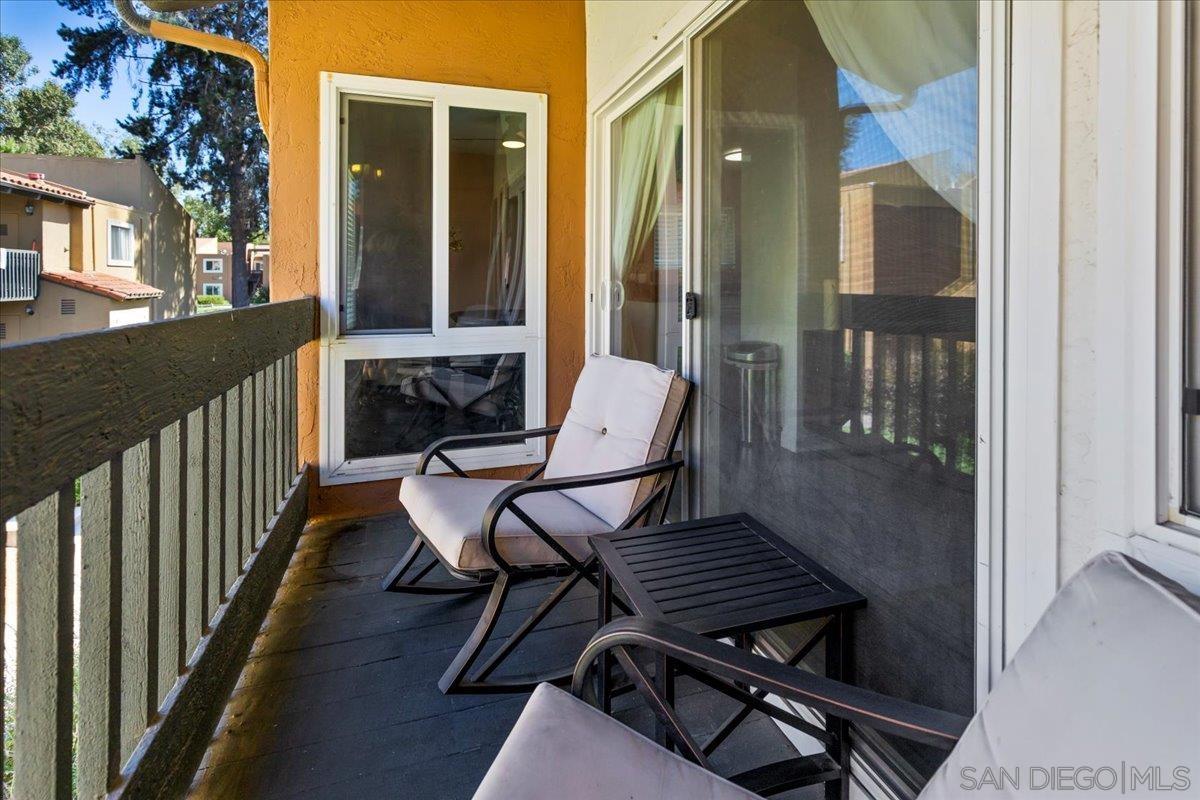 Detail Gallery Image 11 of 36 For 17165 W Bernardo Dr  #205,  San Diego,  CA 92127 - 2 Beds | 1 Baths