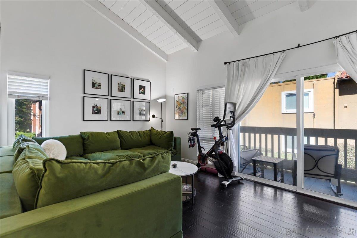 Detail Gallery Image 4 of 36 For 17165 W Bernardo Dr  #205,  San Diego,  CA 92127 - 2 Beds | 1 Baths