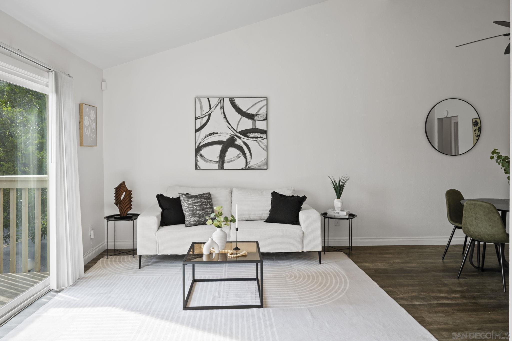 Front Image Thumbnail for SD250044290