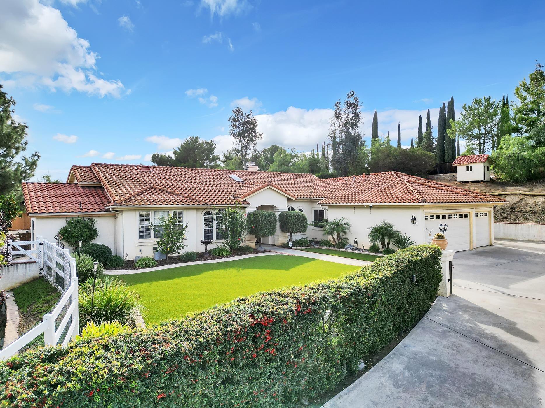 Front Image Thumbnail for SD250044293