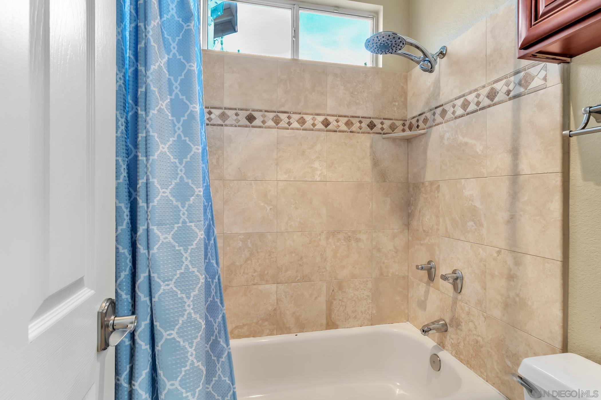 Detail Gallery Image 31 of 75 For 2389  Victoria Circle, Alpine,  CA 91901 - 4 Beds | 5 Baths