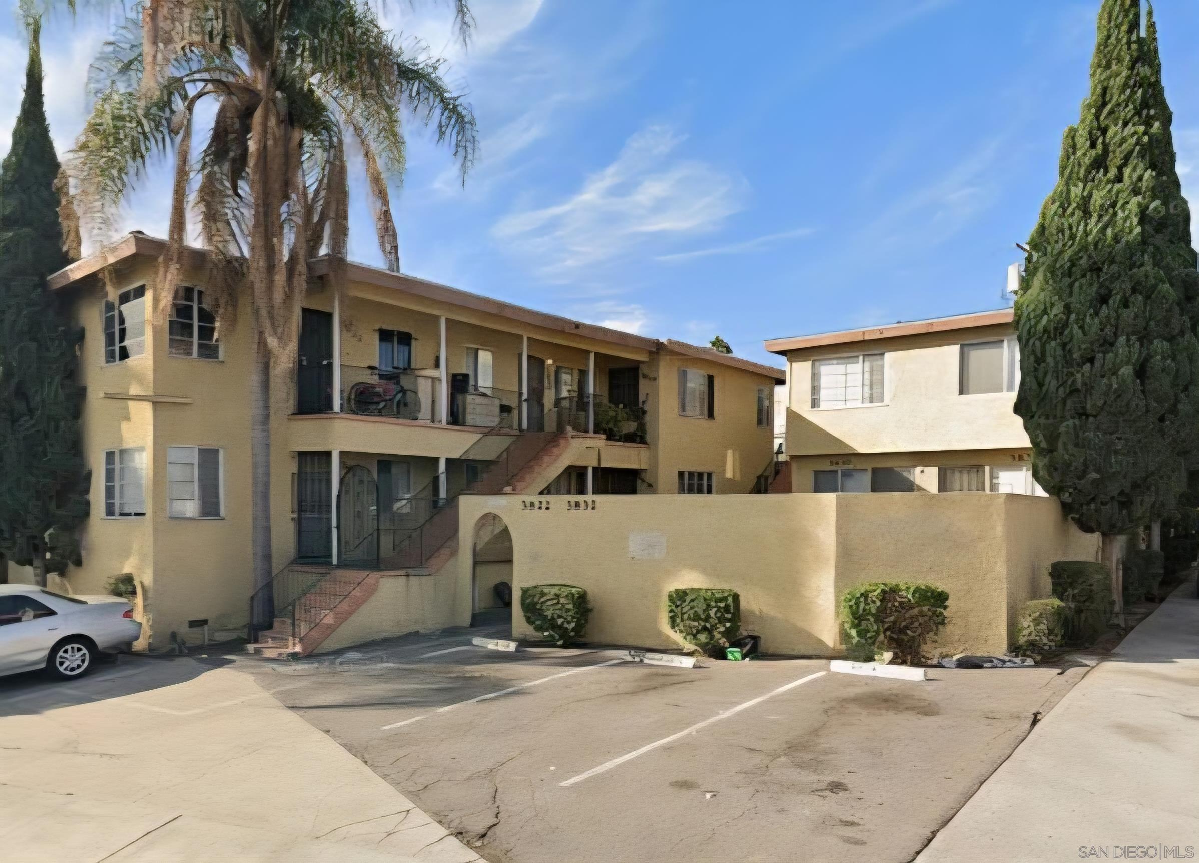 Front Image Thumbnail for SD250044294