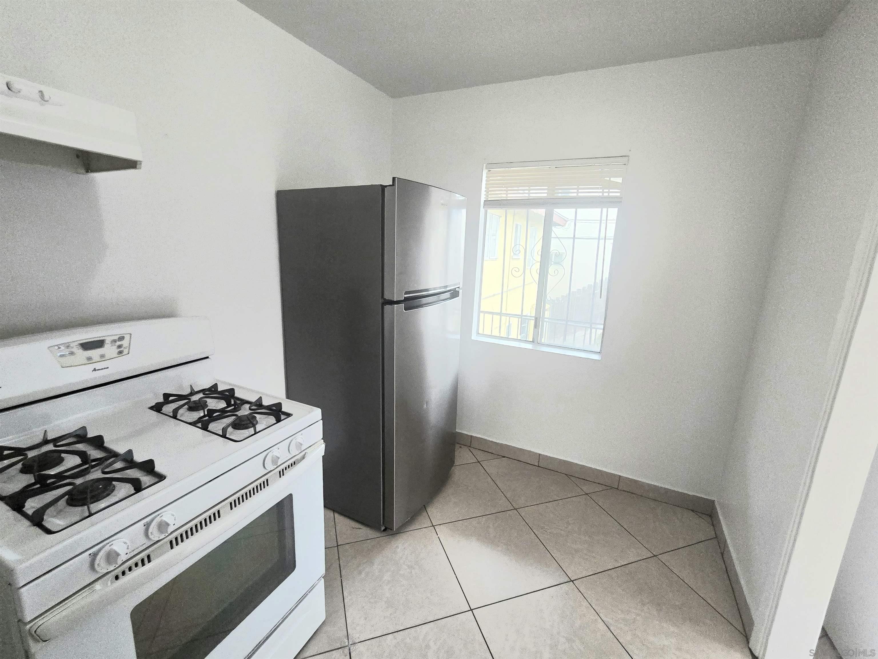 Detail Gallery Image 7 of 13 For 3832  Boundary, San Diego,  CA 92104 - 1 Beds | 1 Baths