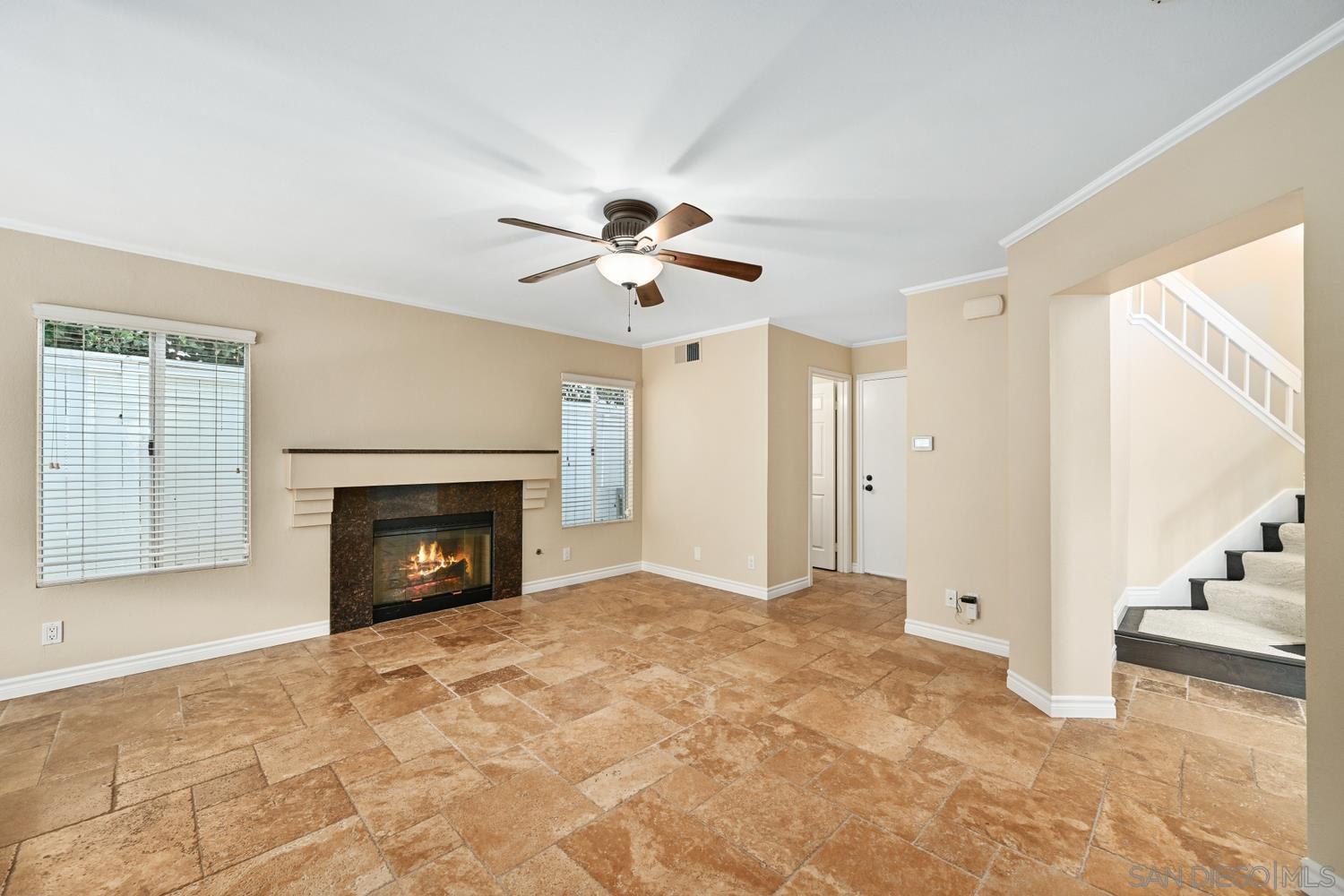 Detail Gallery Image 11 of 44 For 2198  Redwood Crst, Vista,  CA 92081 - 4 Beds | 2/1 Baths