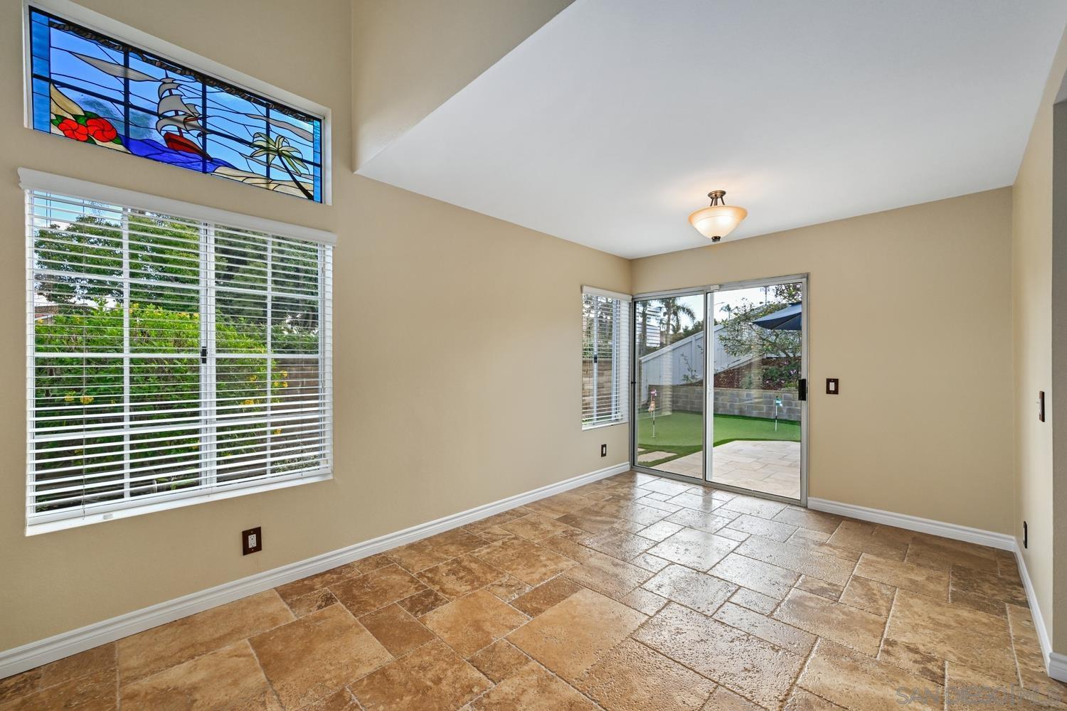 Detail Gallery Image 21 of 44 For 2198  Redwood Crst, Vista,  CA 92081 - 4 Beds | 2/1 Baths