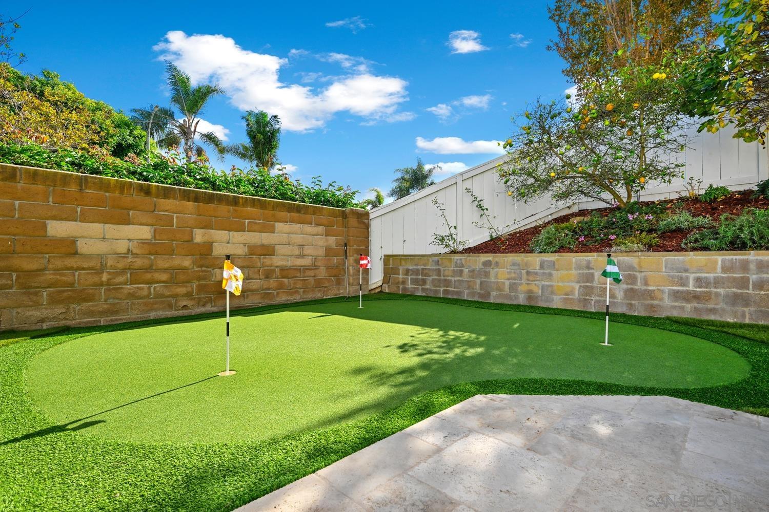 Detail Gallery Image 31 of 39 For 2198  Redwood Crst, Vista,  CA 92081 - 4 Beds | 2/1 Baths