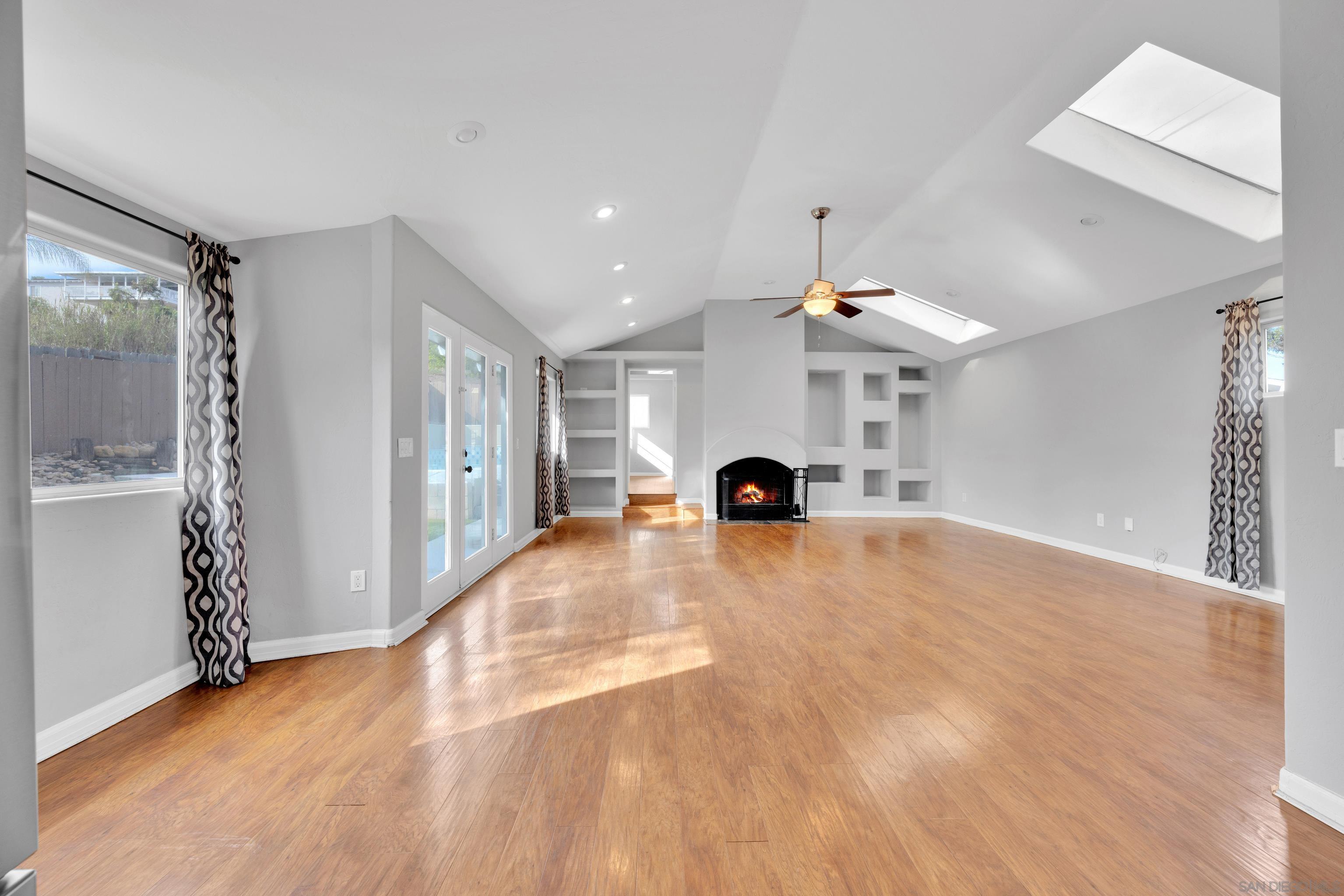 Detail Gallery Image 15 of 56 For 5170  Randlett Dr, La Mesa,  CA 91942 - 3 Beds | 2 Baths