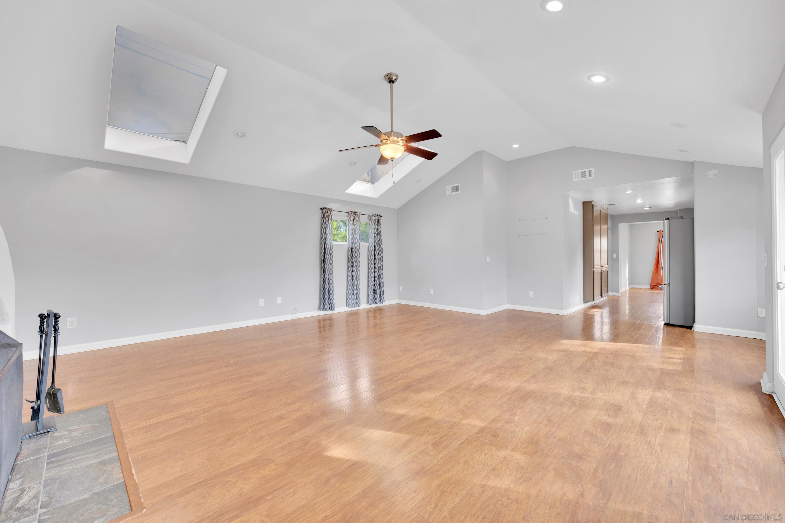 Detail Gallery Image 17 of 56 For 5170  Randlett Dr, La Mesa,  CA 91942 - 3 Beds | 2 Baths