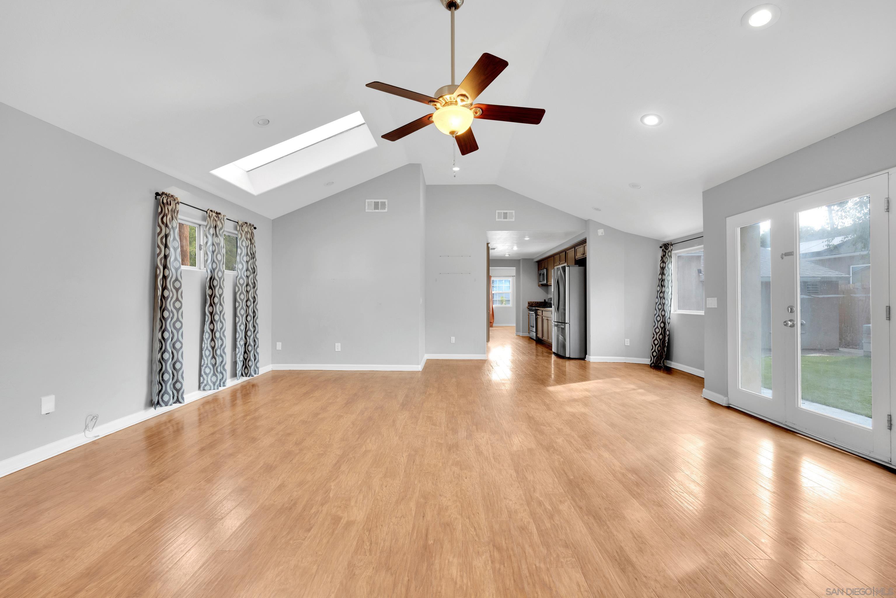 Detail Gallery Image 18 of 56 For 5170  Randlett Dr, La Mesa,  CA 91942 - 3 Beds | 2 Baths