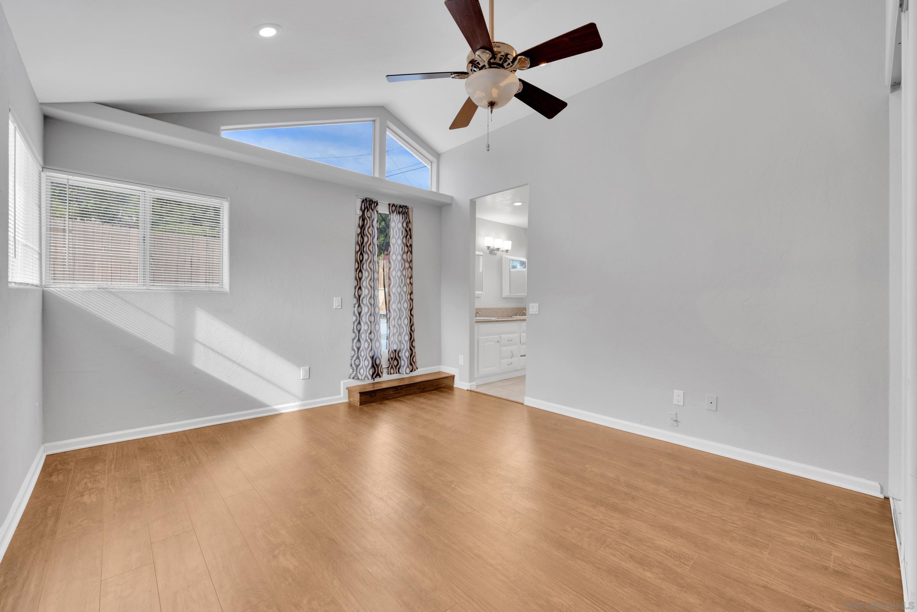 Detail Gallery Image 19 of 56 For 5170  Randlett Dr, La Mesa,  CA 91942 - 3 Beds | 2 Baths