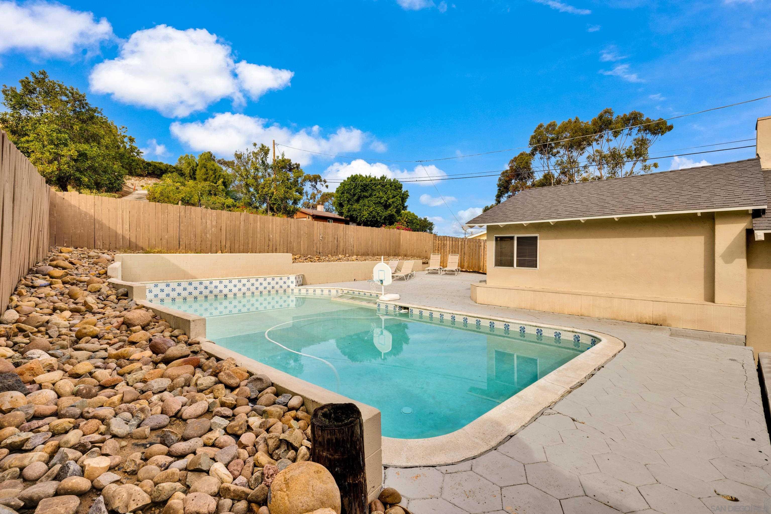 Detail Gallery Image 45 of 56 For 5170  Randlett Dr, La Mesa,  CA 91942 - 3 Beds | 2 Baths