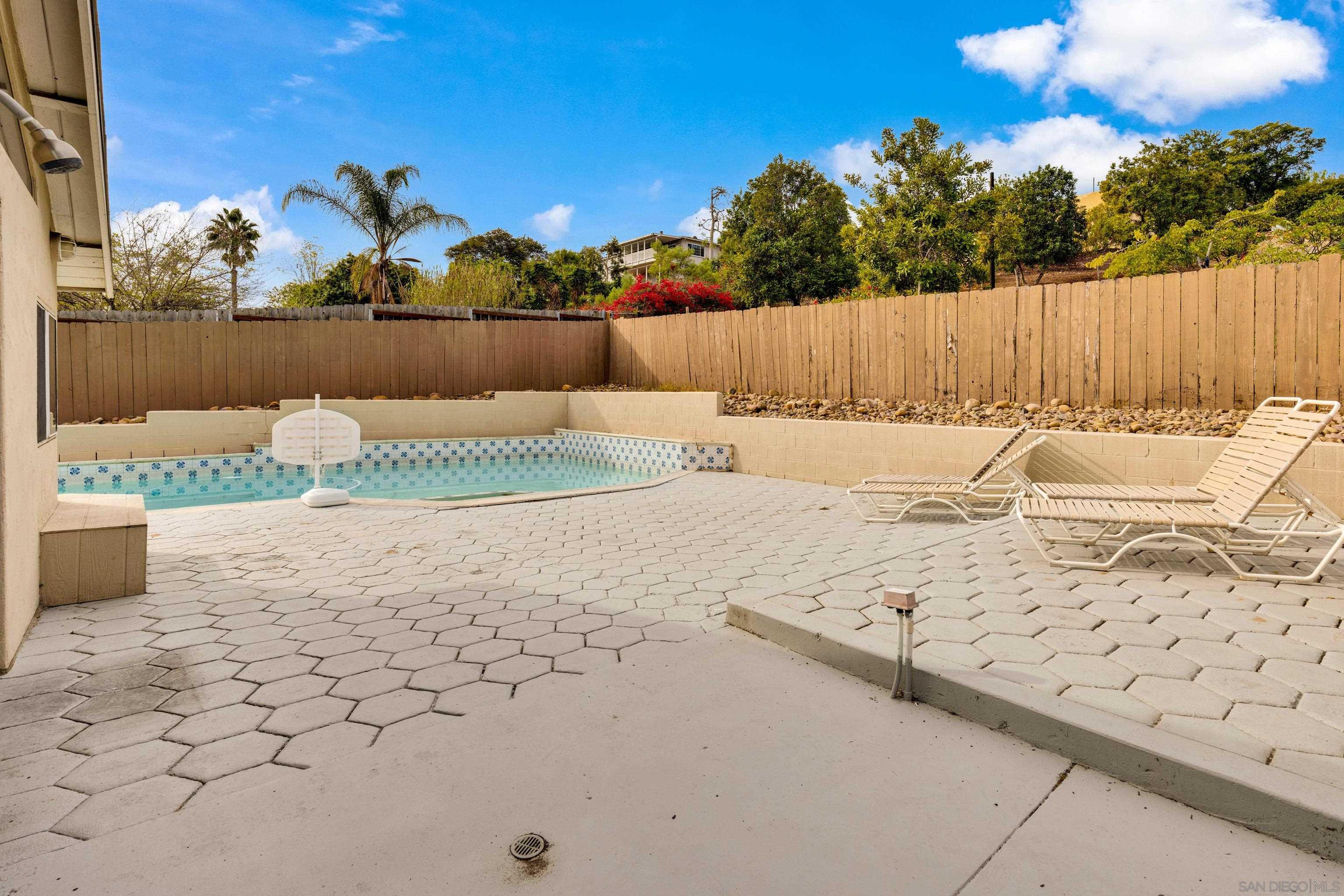 Detail Gallery Image 46 of 56 For 5170  Randlett Dr, La Mesa,  CA 91942 - 3 Beds | 2 Baths