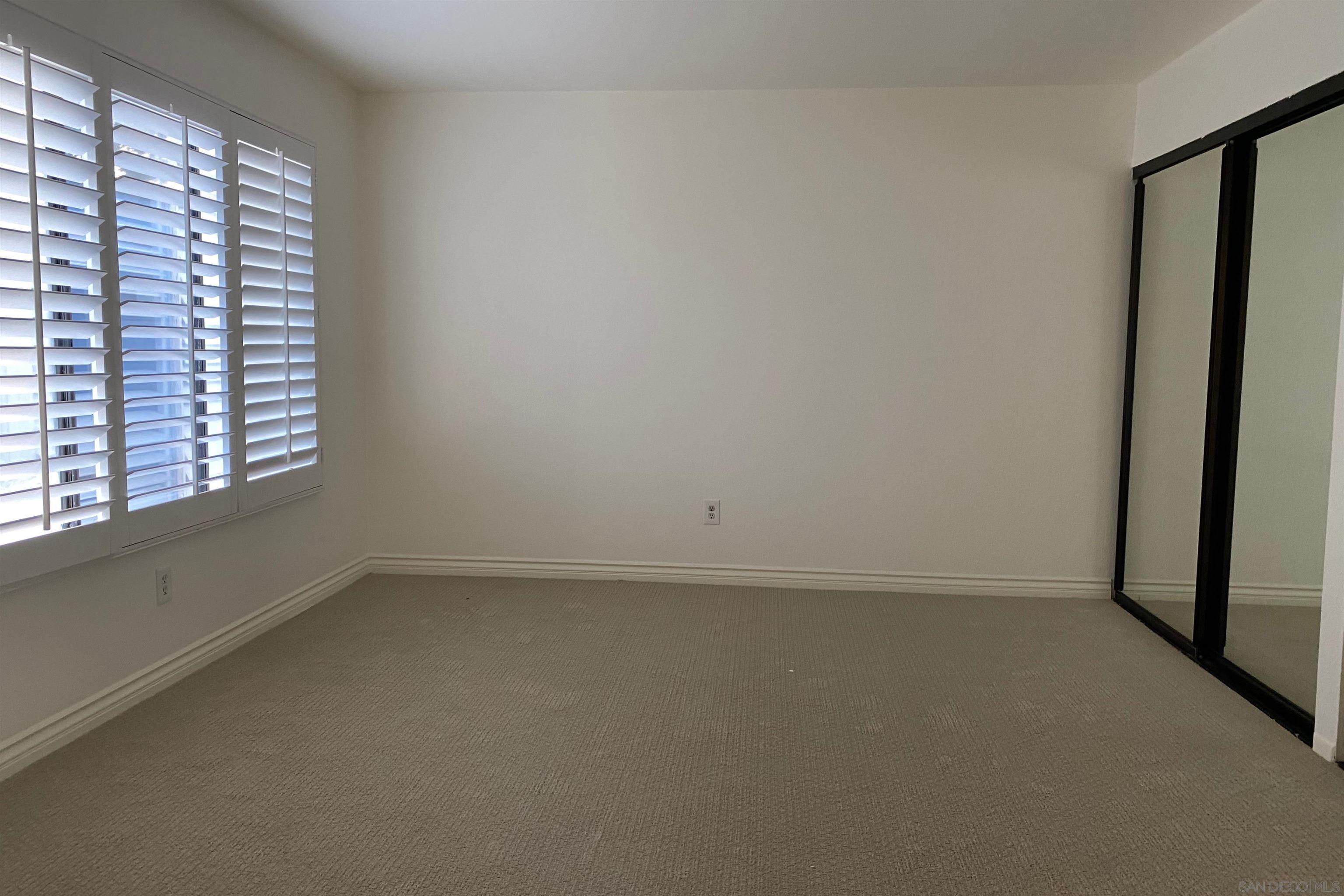 Detail Gallery Image 12 of 28 For 928  Intrepid Ct, Del Mar,  CA 92014 - 2 Beds | 2/1 Baths