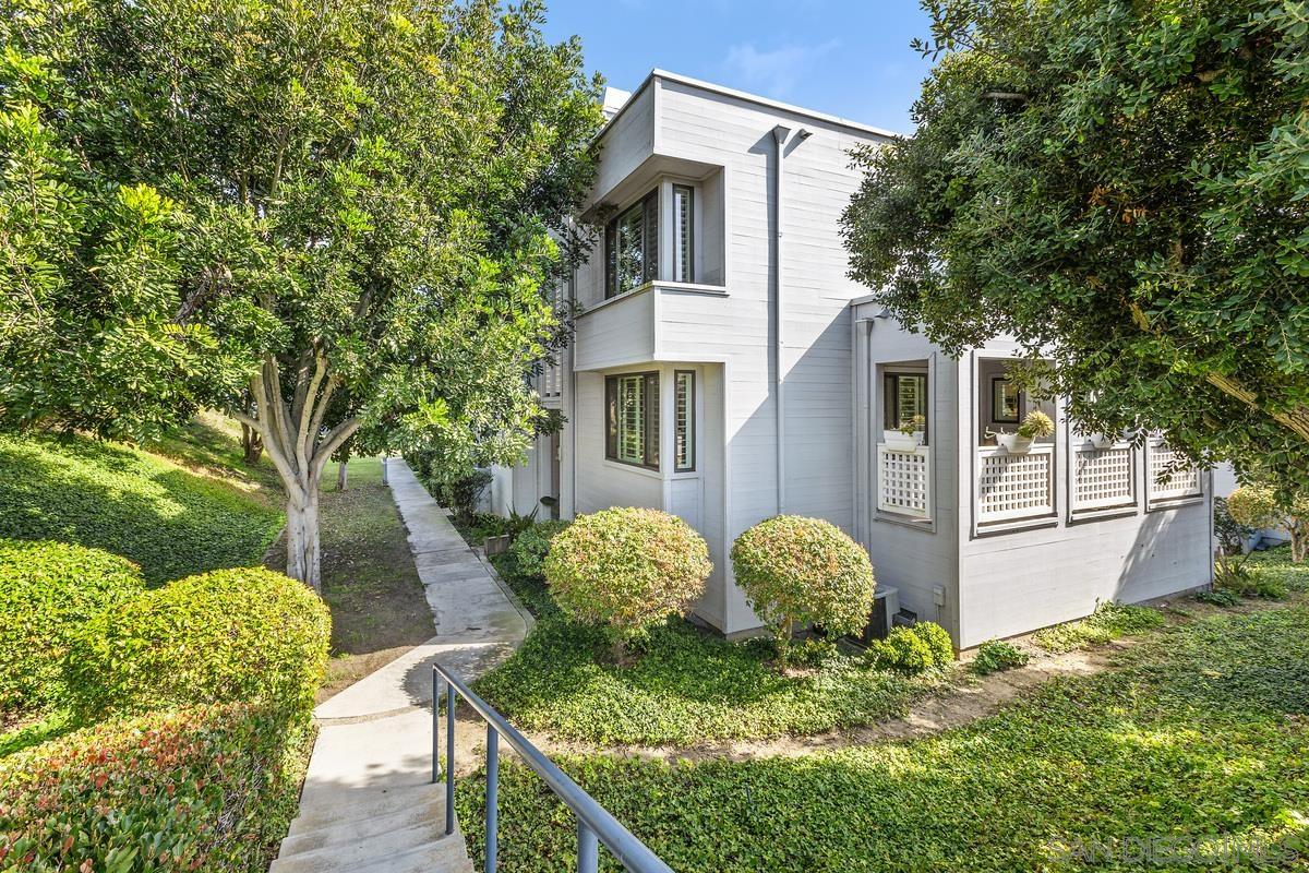 Detail Gallery Image 18 of 28 For 928  Intrepid Ct, Del Mar,  CA 92014 - 2 Beds | 2/1 Baths