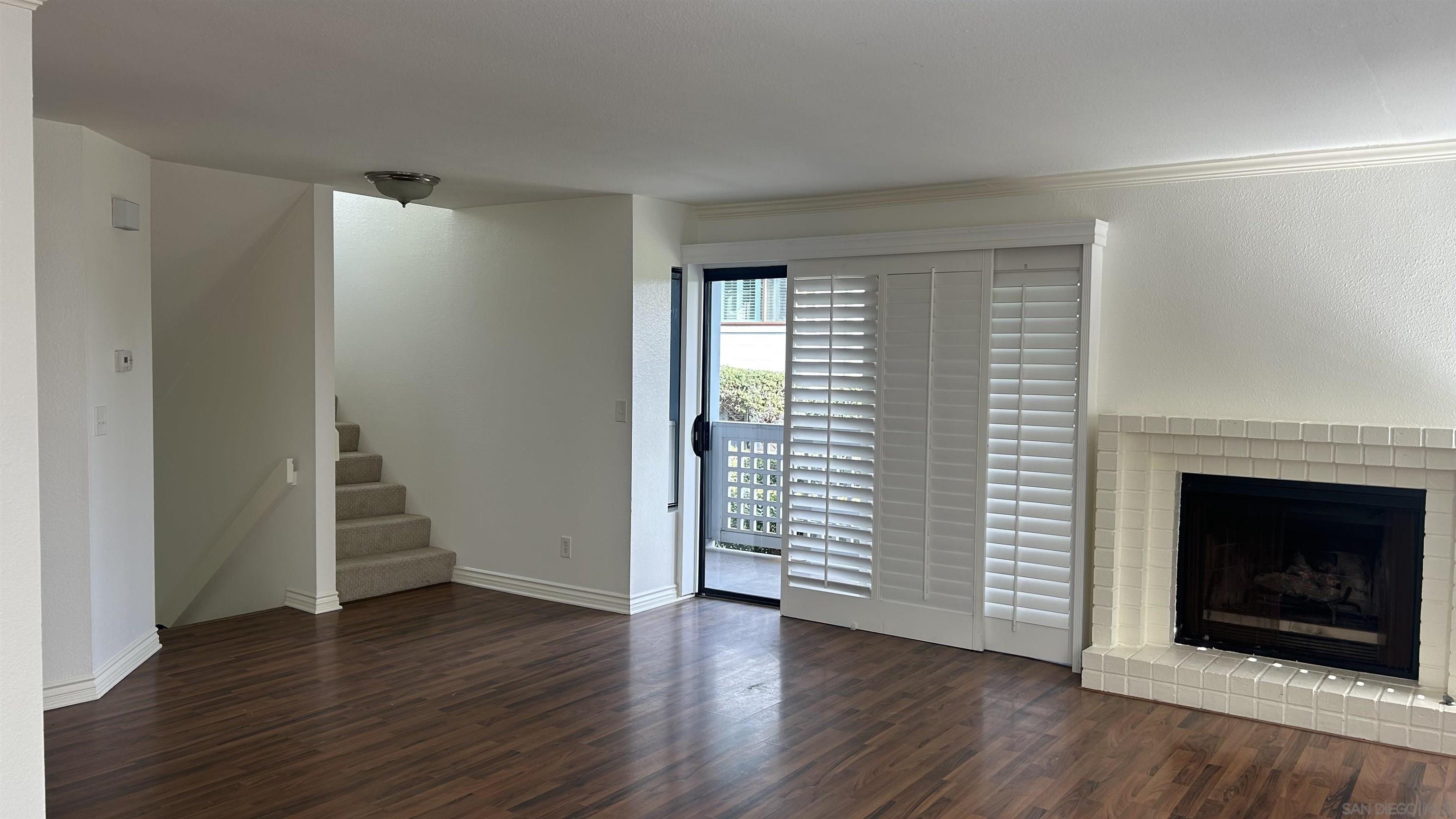 Detail Gallery Image 9 of 28 For 928  Intrepid Ct, Del Mar,  CA 92014 - 2 Beds | 2/1 Baths