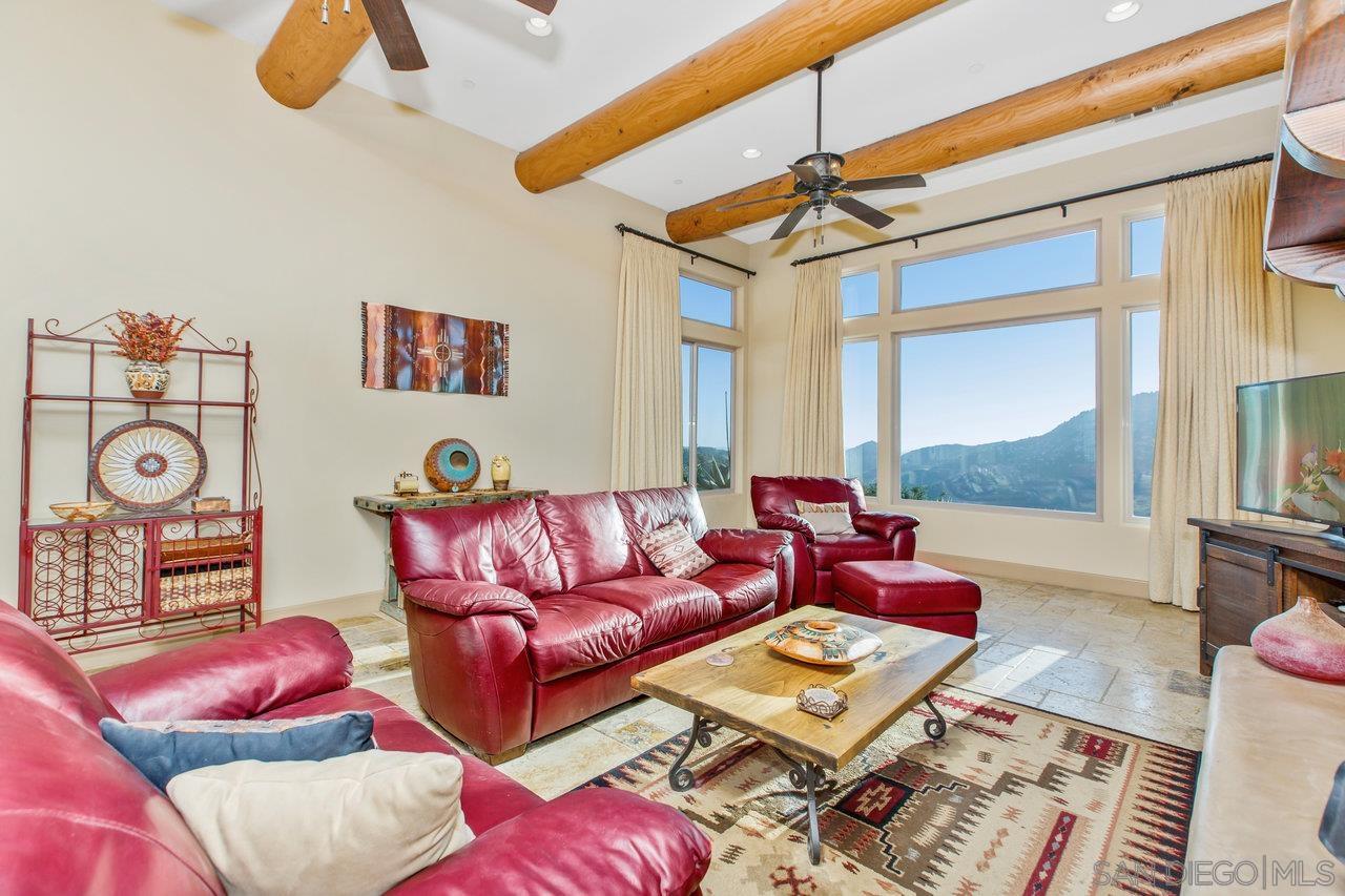 Detail Gallery Image 11 of 41 For 15715  Green Valley Truck Trail, Ramona,  CA 92065 - 3 Beds | 3 Baths