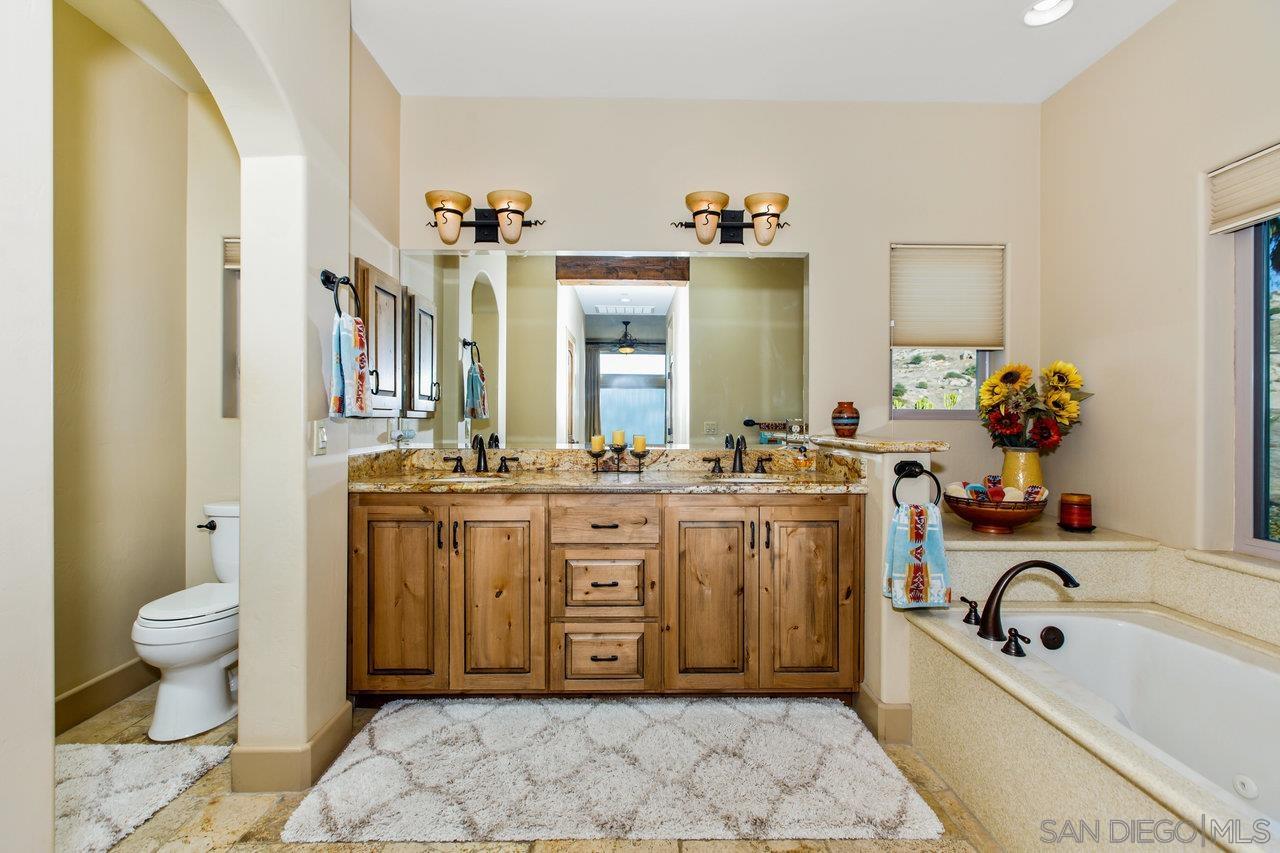 Detail Gallery Image 33 of 41 For 15715  Green Valley Truck Trail, Ramona,  CA 92065 - 3 Beds | 3 Baths