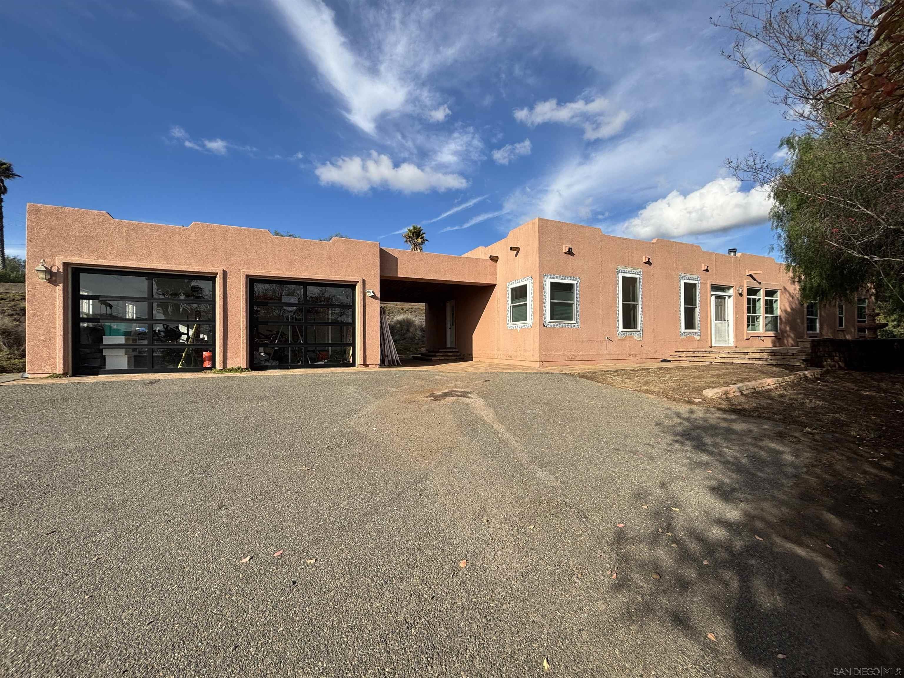 Front Image Thumbnail for SD250044302