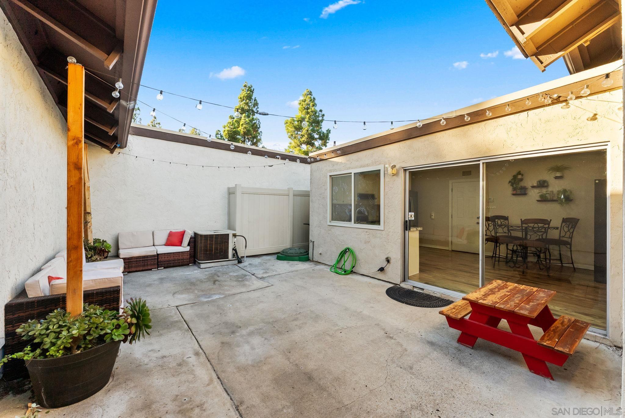 Detail Gallery Image 33 of 47 For 6811  Parkside Avenue, San Diego,  CA 92139 - 3 Beds | 2 Baths