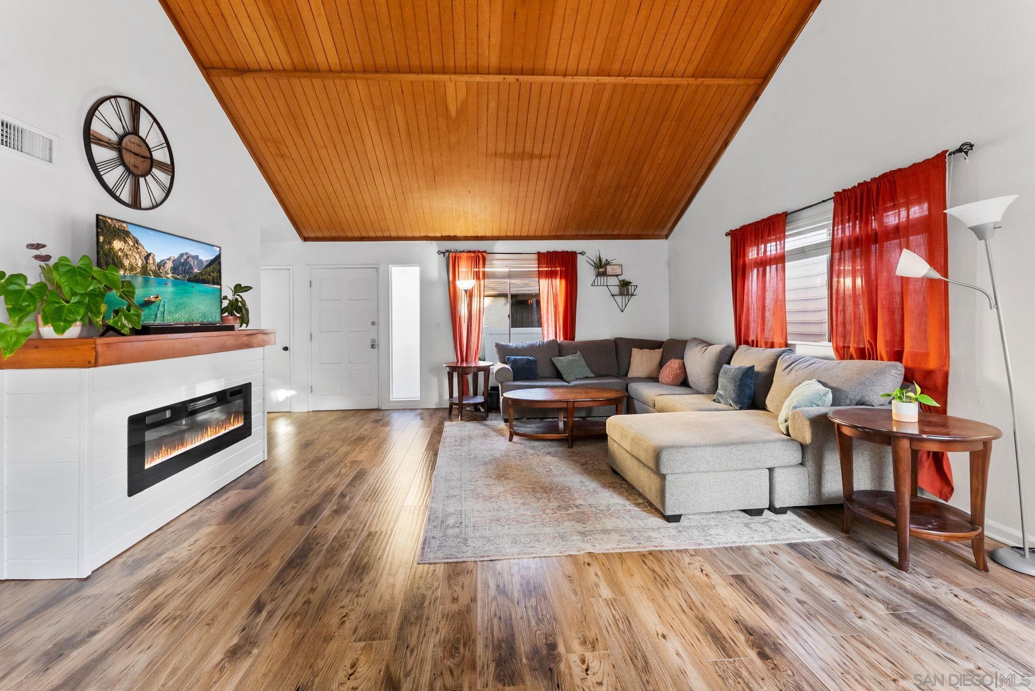 Detail Gallery Image 10 of 47 For 6811  Parkside Avenue, San Diego,  CA 92139 - 3 Beds | 2 Baths