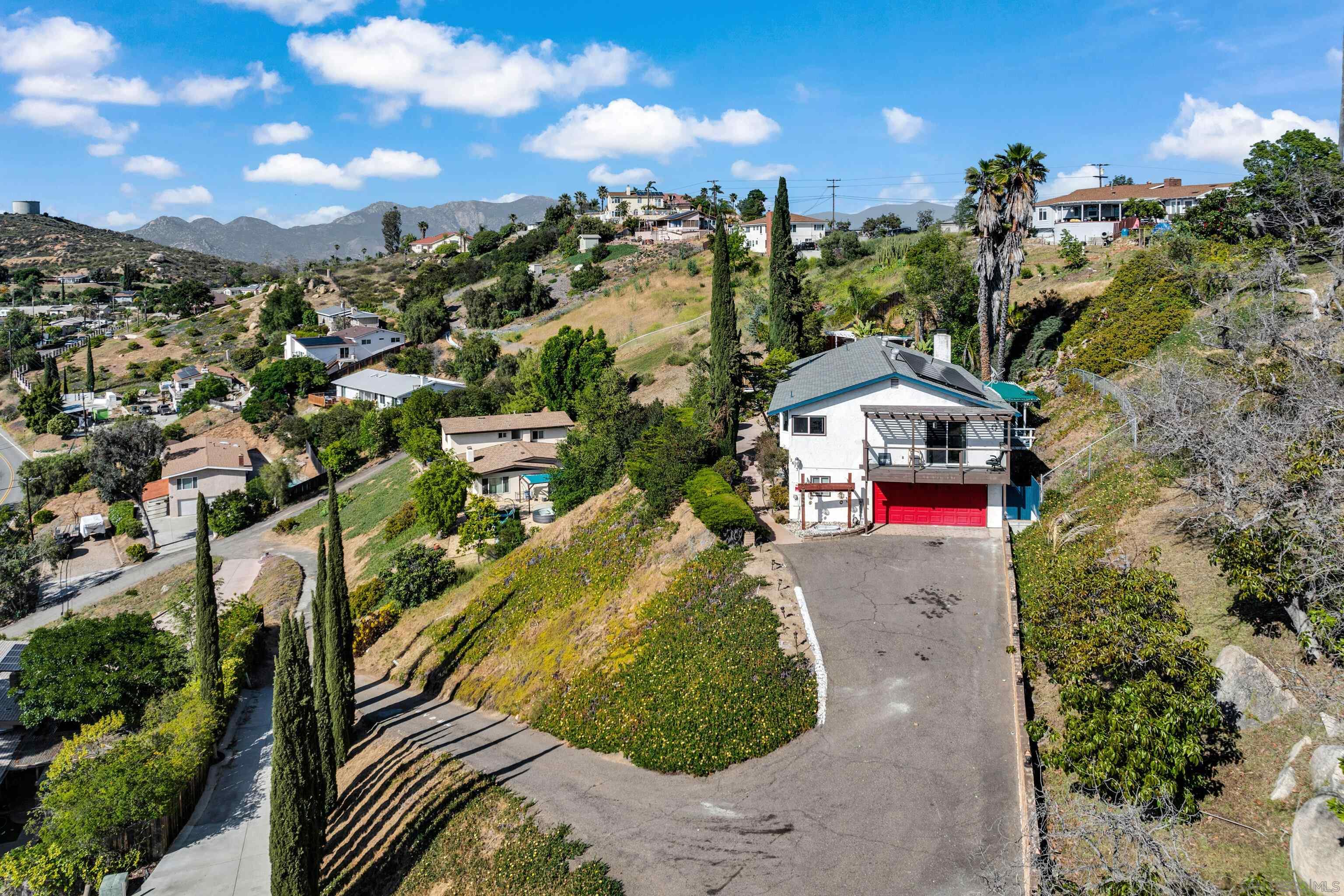 Detail Gallery Image 2 of 59 For 12673  Jackson Hill Dr, El Cajon,  CA 92021 - 4 Beds | 4 Baths