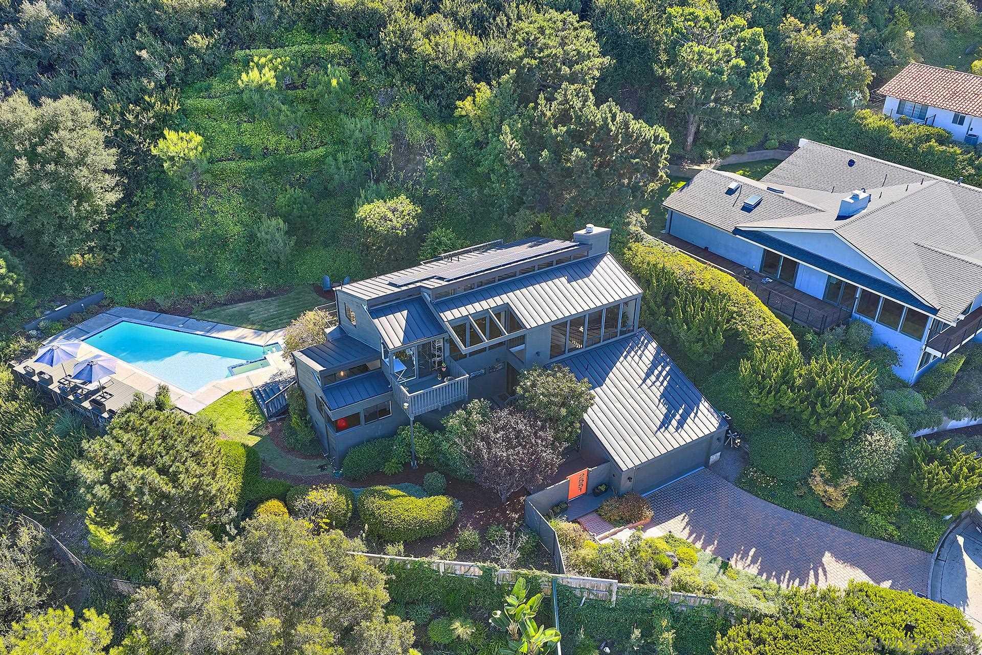 Detail Gallery Image 32 of 35 For 2551  via Viesta, La Jolla,  CA 92037 - 3 Beds | 2/1 Baths