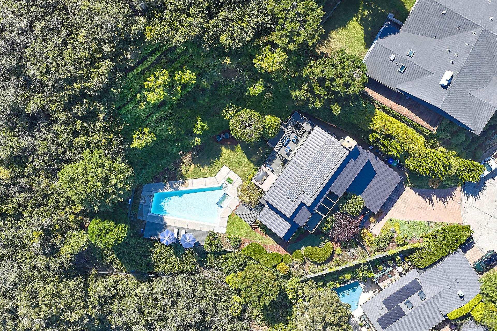 Detail Gallery Image 34 of 35 For 2551  via Viesta, La Jolla,  CA 92037 - 3 Beds | 2/1 Baths