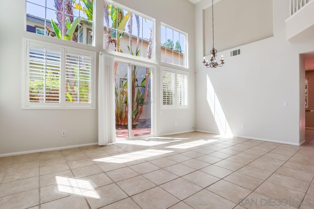 Detail Gallery Image 16 of 53 For 5423  Foxtail Loop, Carlsbad,  CA 92010 - 4 Beds | 3 Baths