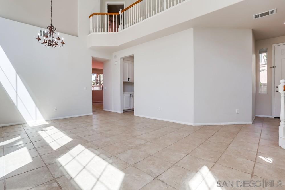 Detail Gallery Image 19 of 53 For 5423  Foxtail Loop, Carlsbad,  CA 92010 - 4 Beds | 3 Baths