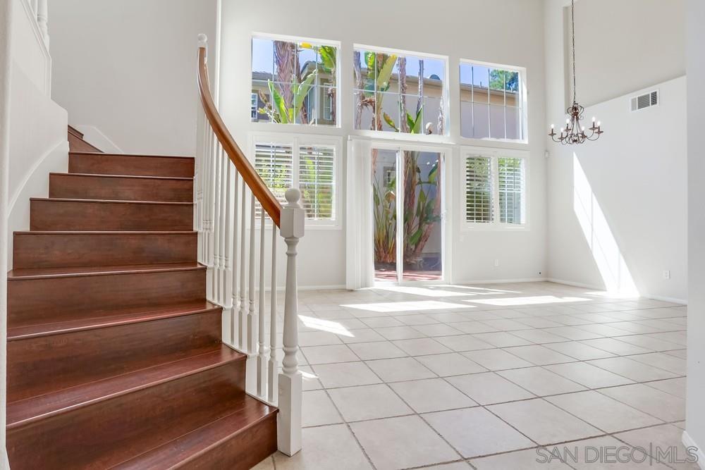 Detail Gallery Image 25 of 53 For 5423  Foxtail Loop, Carlsbad,  CA 92010 - 4 Beds | 3 Baths