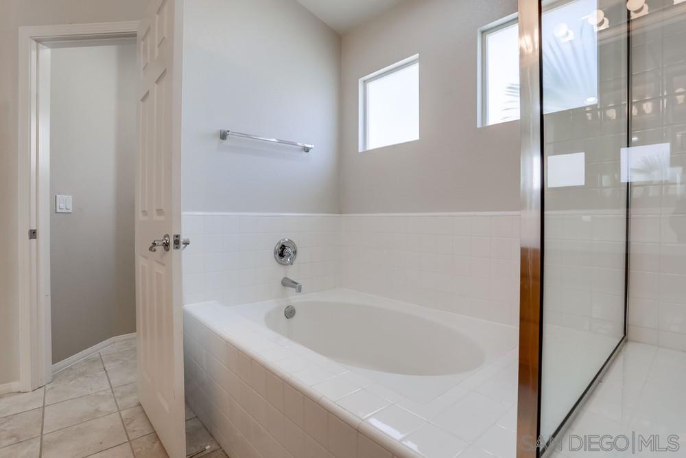 Detail Gallery Image 37 of 53 For 5423  Foxtail Loop, Carlsbad,  CA 92010 - 4 Beds | 3 Baths