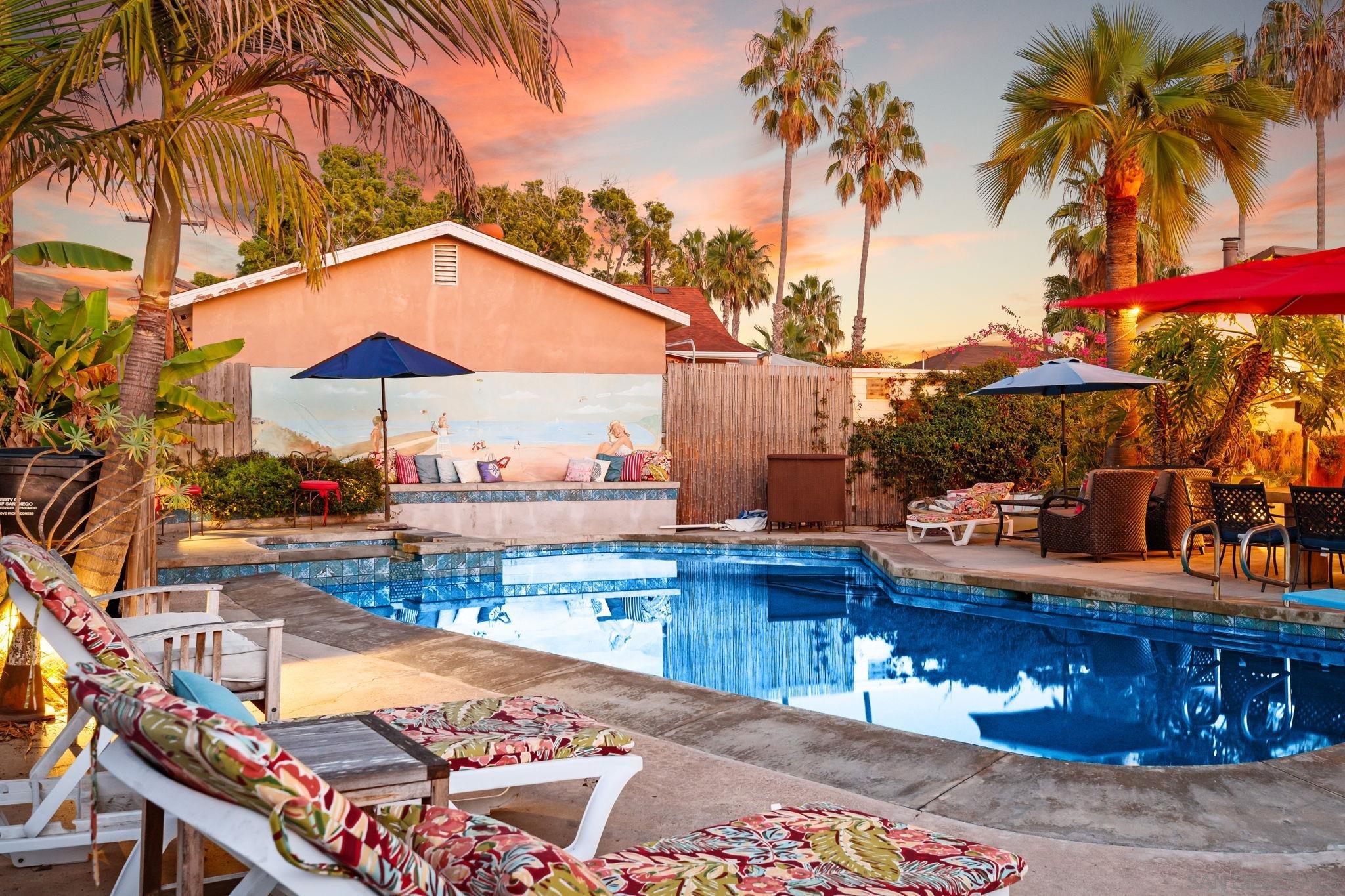 Detail Gallery Image 3 of 52 For 1162  Law St, San Diego,  CA 92109 - 3 Beds | 2/1 Baths