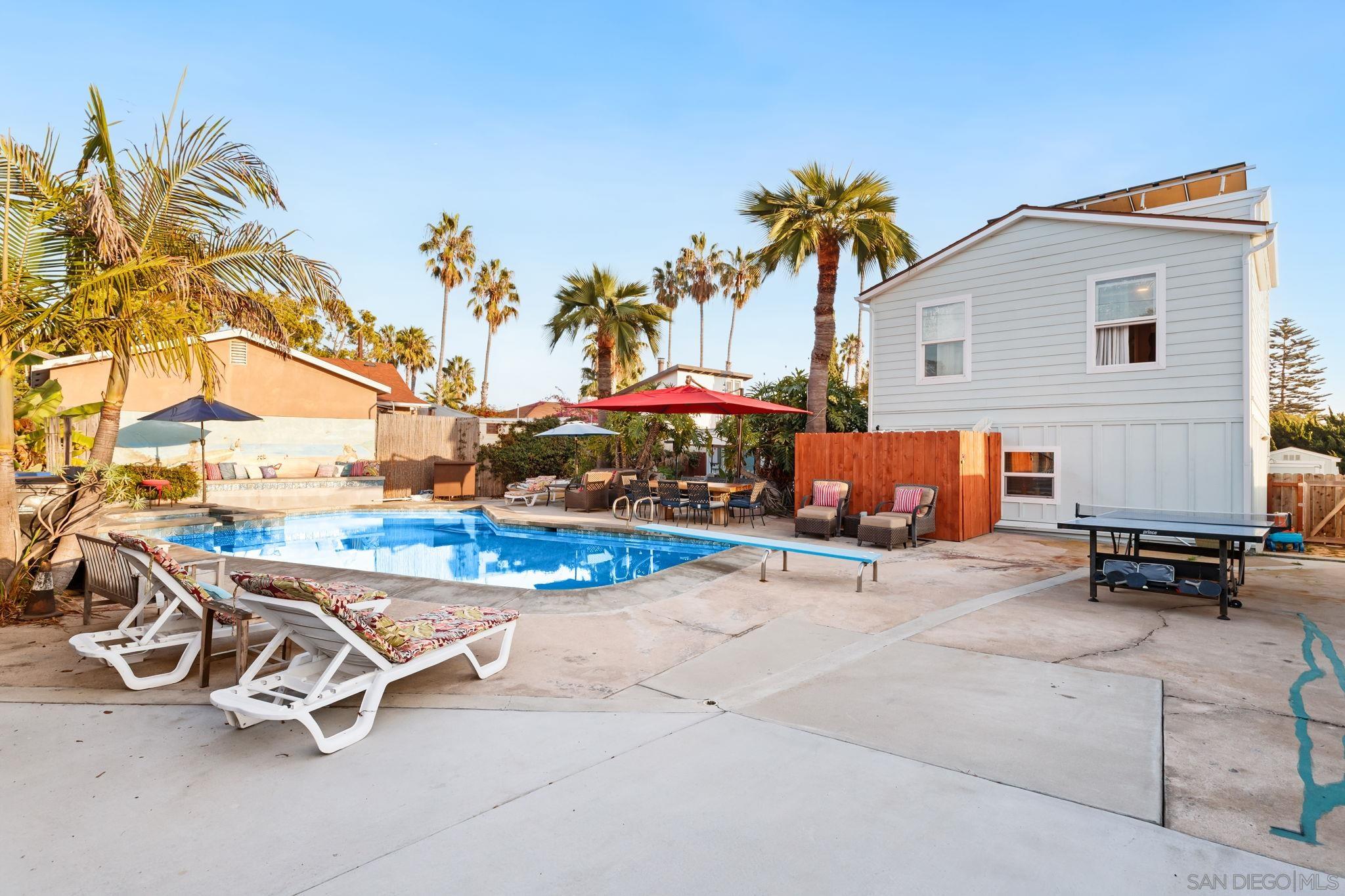 Detail Gallery Image 35 of 52 For 1162  Law St, San Diego,  CA 92109 - 3 Beds | 2/1 Baths