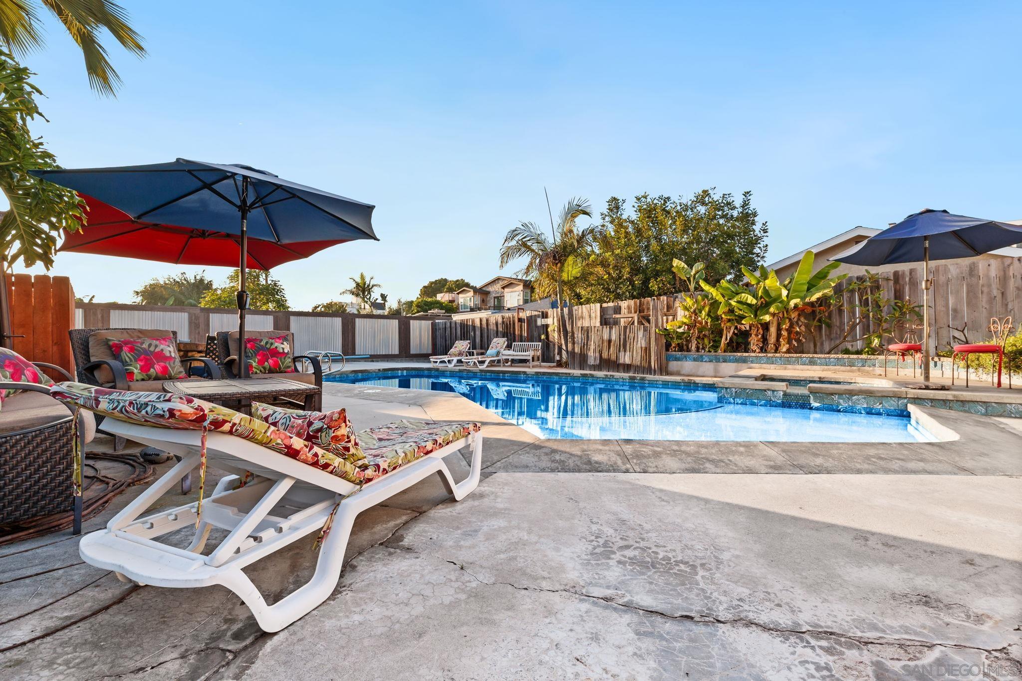 Detail Gallery Image 42 of 52 For 1162  Law St, San Diego,  CA 92109 - 3 Beds | 2/1 Baths