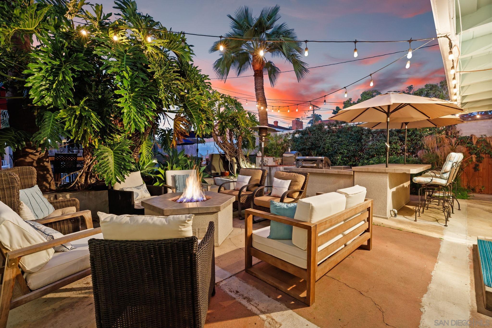 Detail Gallery Image 7 of 52 For 1162  Law St, San Diego,  CA 92109 - 3 Beds | 2/1 Baths