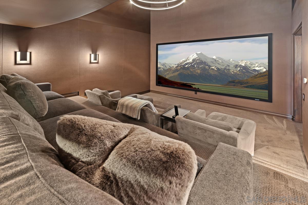 Detail Gallery Image 12 of 44 For 8069  Entrada De Luz E, San Diego,  CA 92127 - 5 Beds | 5/1 Baths