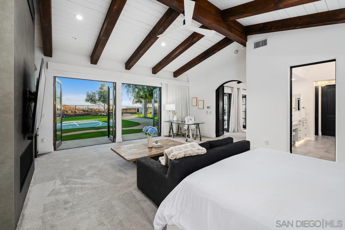 Detail Gallery Image 21 of 44 For 8069  Entrada De Luz E, San Diego,  CA 92127 - 5 Beds | 5/1 Baths