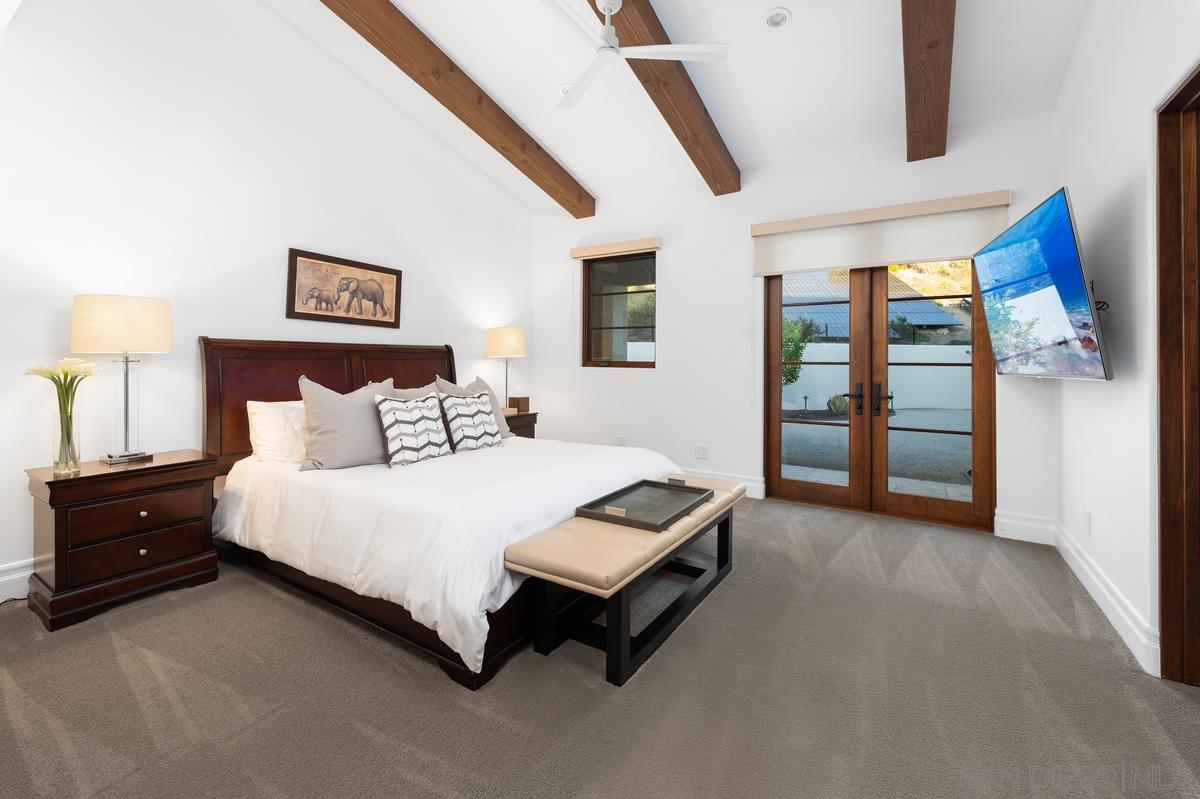 Detail Gallery Image 27 of 44 For 8069  Entrada De Luz E, San Diego,  CA 92127 - 5 Beds | 5/1 Baths