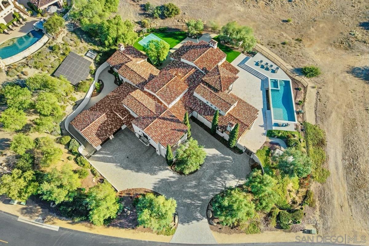 Detail Gallery Image 43 of 44 For 8069  Entrada De Luz E, San Diego,  CA 92127 - 5 Beds | 5/1 Baths