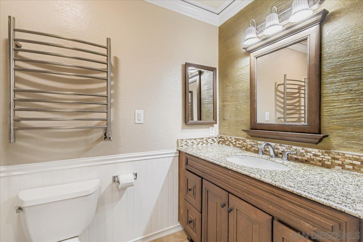 Detail Gallery Image 22 of 34 For 11313  Avenida De Los Lobos  #B,  San Diego,  CA 92127 - 3 Beds | 2 Baths