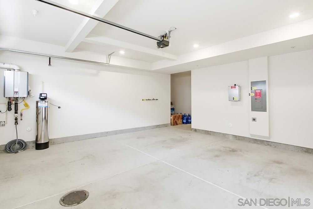 Detail Gallery Image 21 of 36 For 7952  Belluno Way, San Diego,  CA 92126 - 2 Beds | 2 Baths