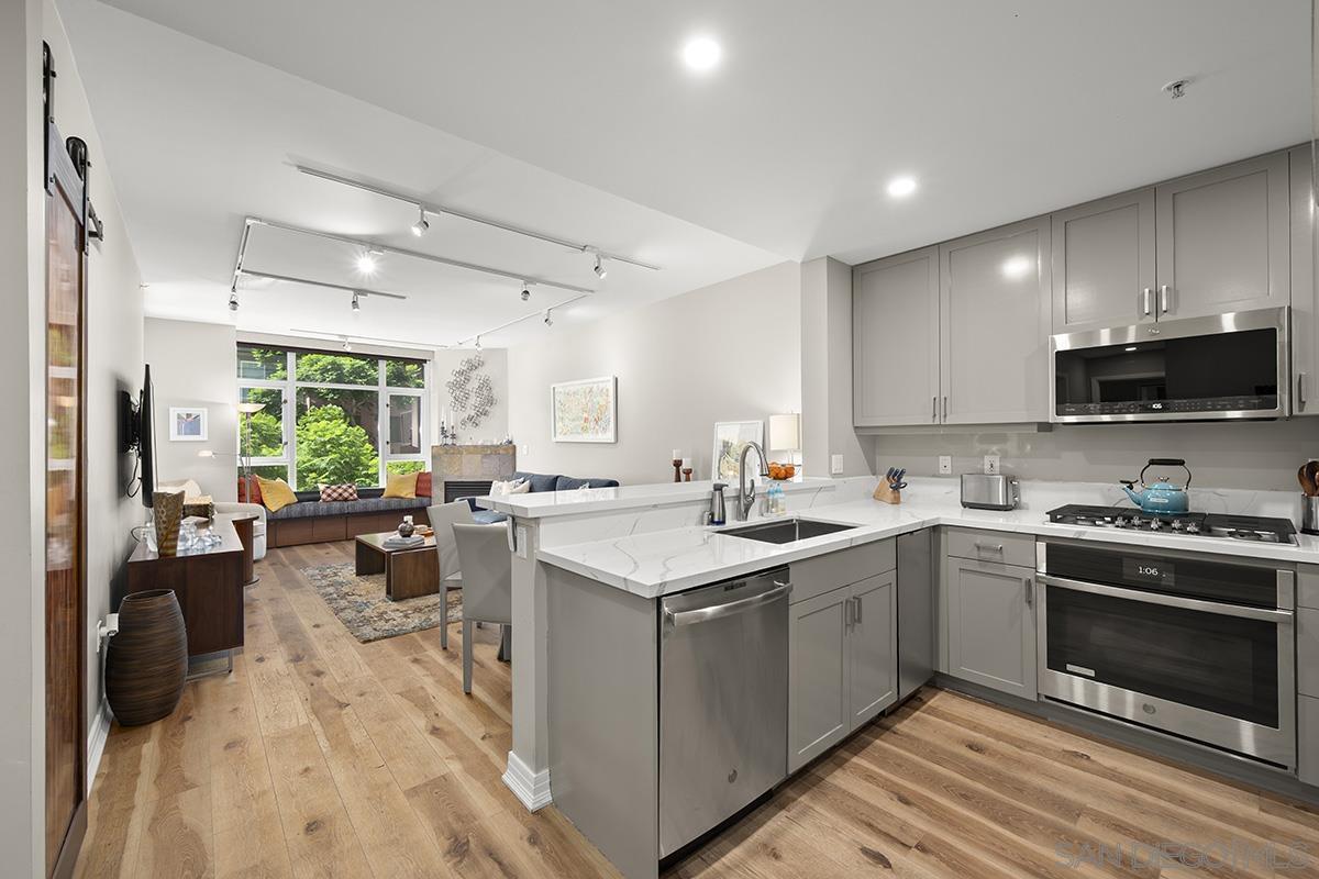 Front Image Thumbnail for SD250044321