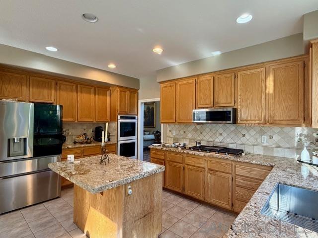 Detail Gallery Image 4 of 37 For 25832  San Tropez Ct, Mission Viejo,  CA 92692 - 4 Beds | 3 Baths