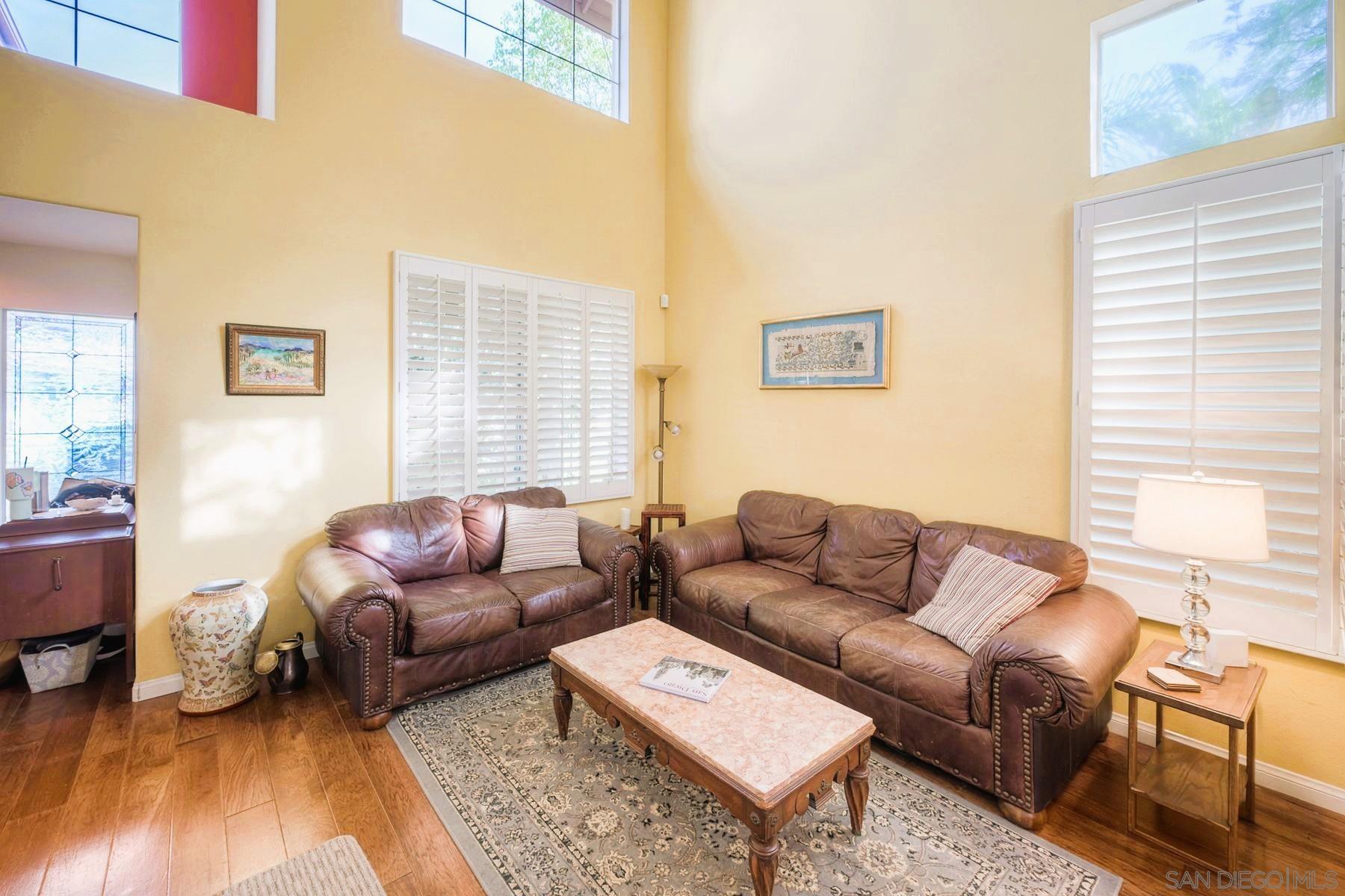 Detail Gallery Image 6 of 17 For 12244  Arucauna Way, San Diego,  CA 92129 - 4 Beds | 2/1 Baths